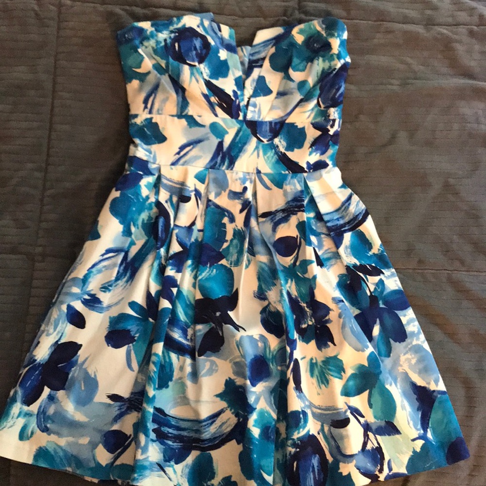 Fun spring or summer midi dress!